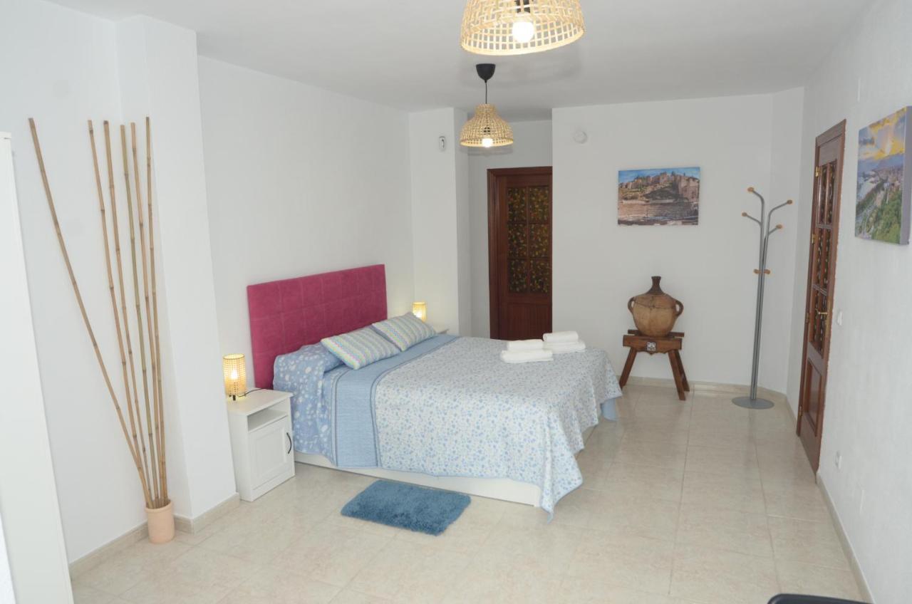 Habitacion Grande Con Terraza Privada, Malaga Centro Extérieur photo