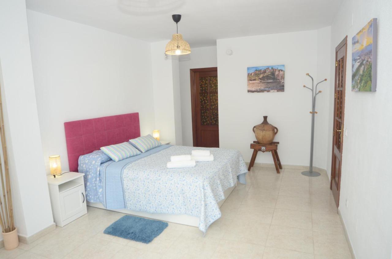 Habitacion Grande Con Terraza Privada, Malaga Centro Extérieur photo